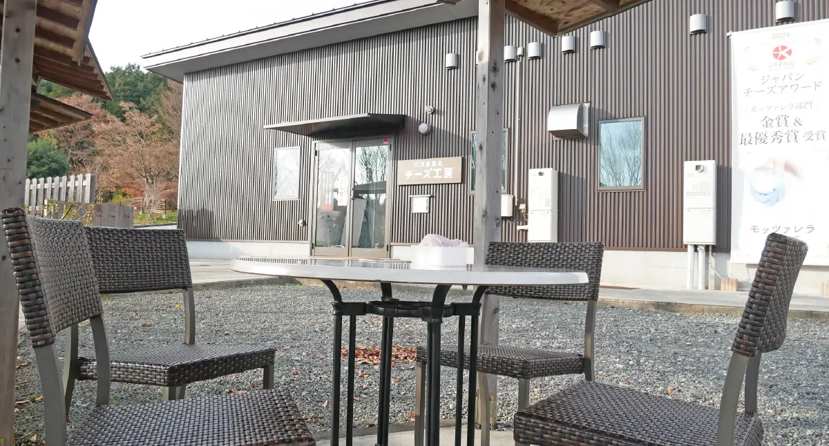 チーズ工房前の画像